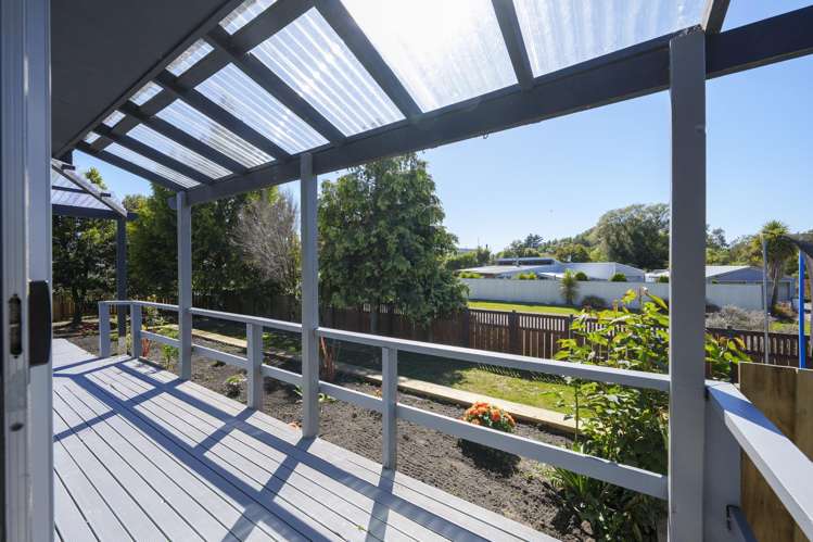 49 Queens Avenue Waikuku Beach_15