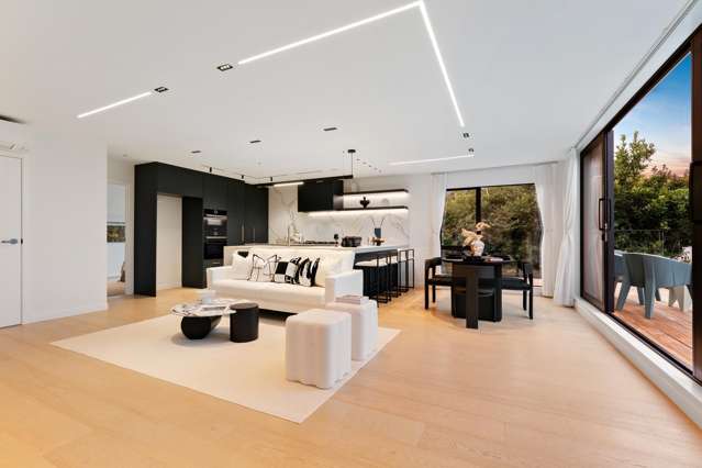 Near-New Coastal Luxury! Vendor Says Sell!