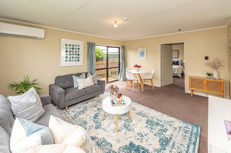 12B Cornwall Road Springvale_2