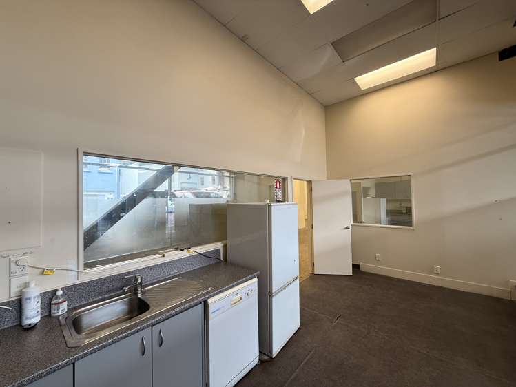 Ground/58 Adelaide Road Newtown_12