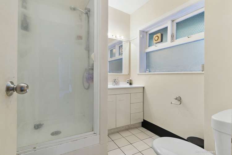 16/51 Adams Terrace Kelburn_3