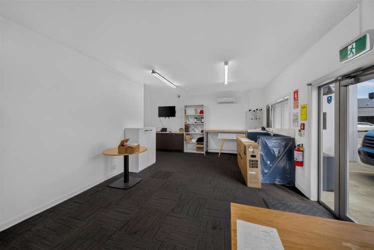 6/50 Dakota Crescent Wigram_7