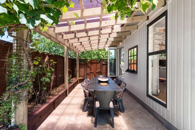 2/57 Solar Road Glen Eden_29