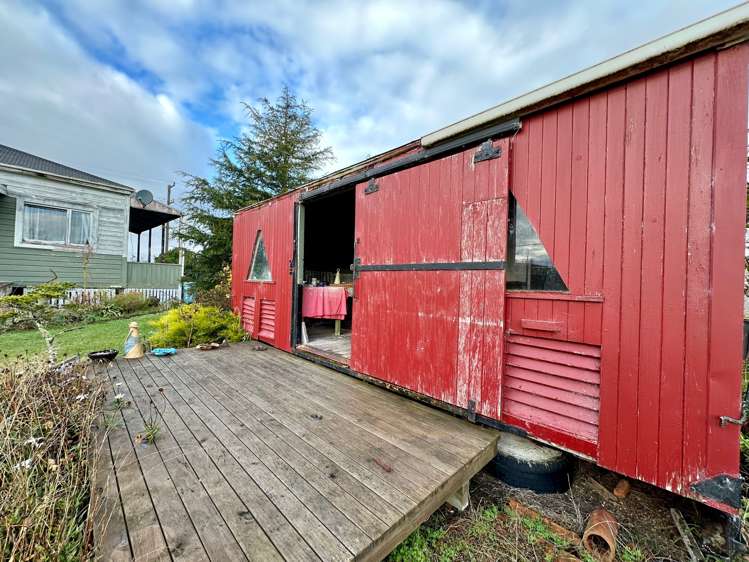 5 Park Lane Owaka_25