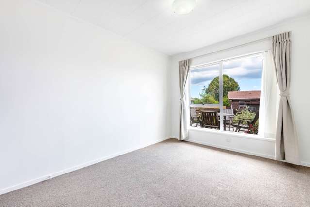 2/42 Blacklock Avenue Henderson_3