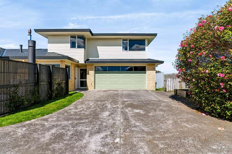 6 Edna Wills Place Hawera_26