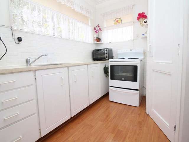 11 Faith Bullock Place New Lynn_3