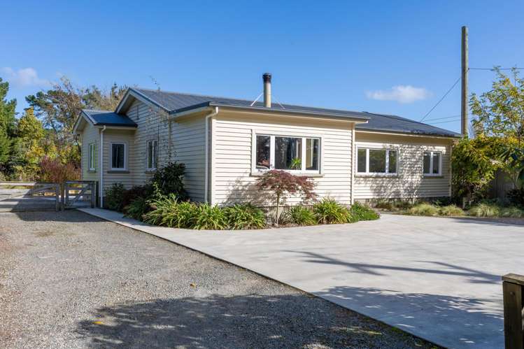 235 Burnham Road_0