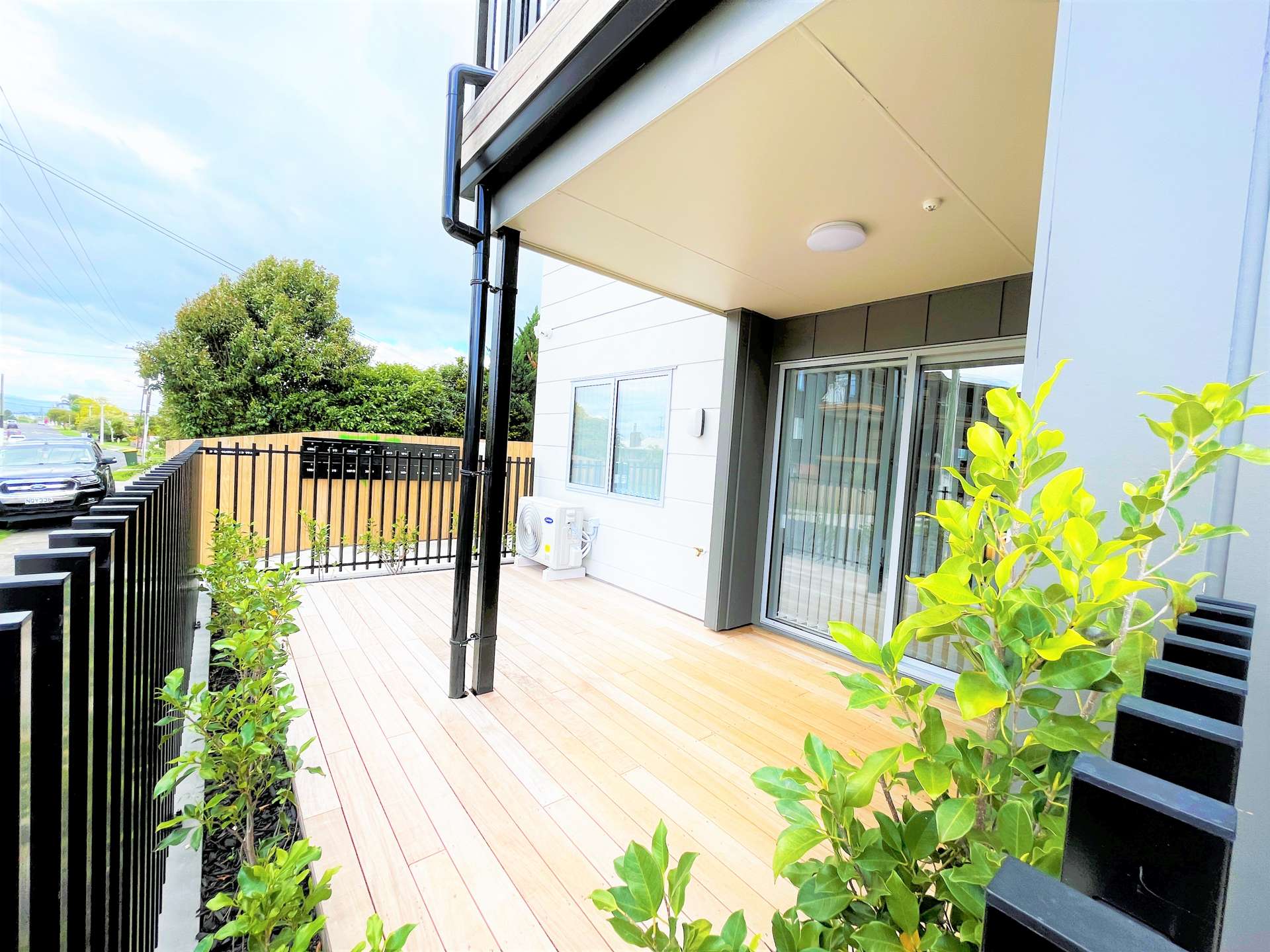 G01/3 Beaumonts Way Manurewa_0