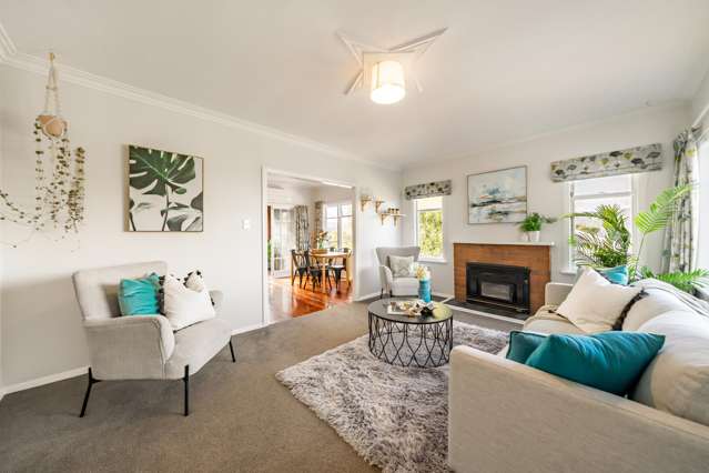 44 Gurney Road Kelson_2