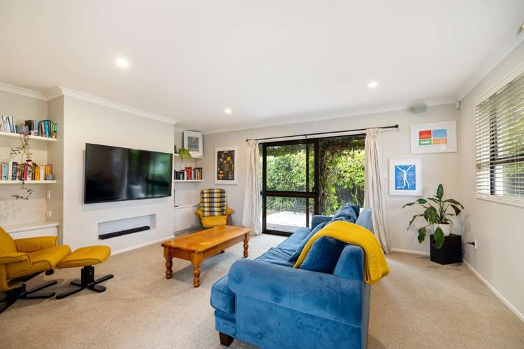 11 Townshend Crescent_2