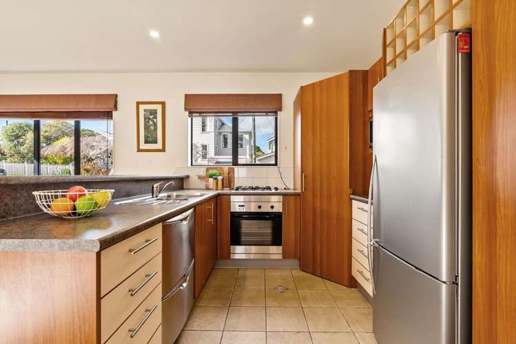 58 Friend Street Karori_10