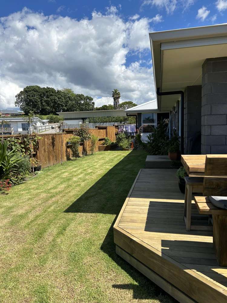 55 Athenree Road Athenree_18