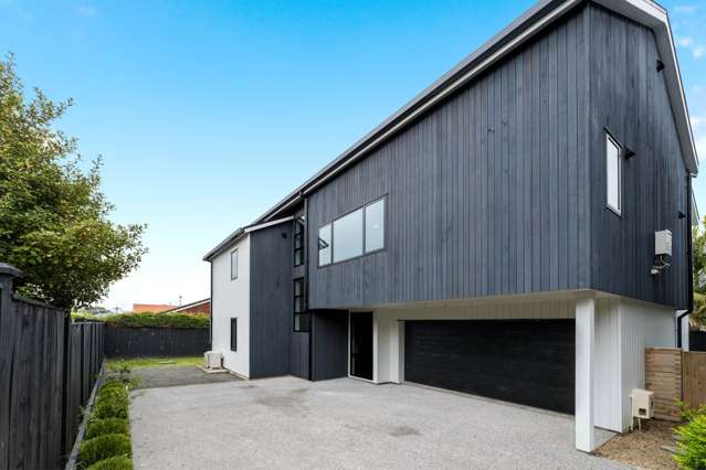 Modern Family Home in Eastern Bay