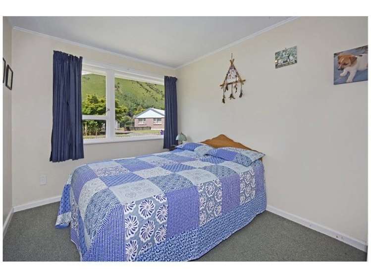 9 Kowhai Street Tapawera_5
