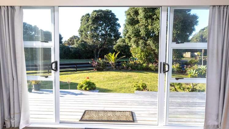 205 Kenwood Drive Matarangi_9