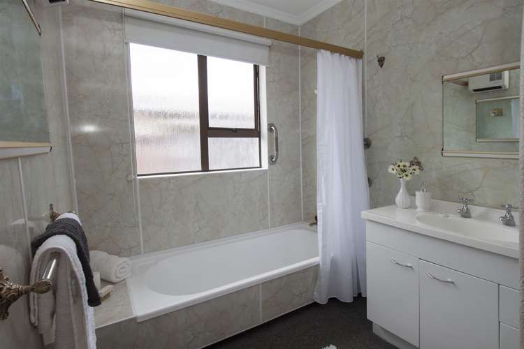 159 Barrow Street Bluff_15