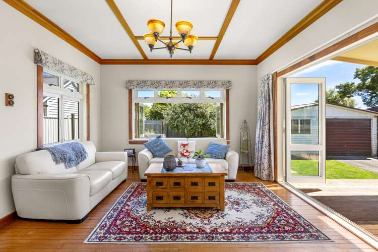 37 Naylor Street Hamilton East_9