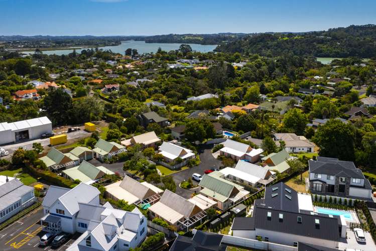 5/34 Waipuia Place Greenhithe_16