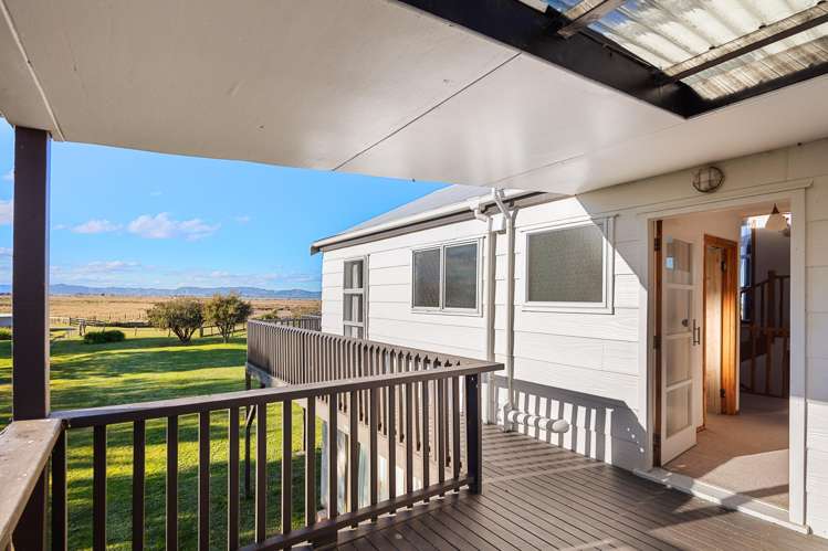 209 Browns Beach Road Muriwai_20