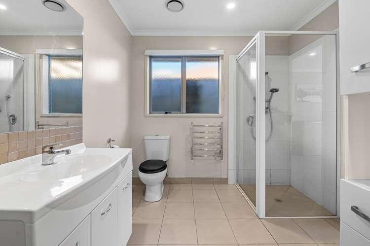 13c Lytton Street Glenholme_12