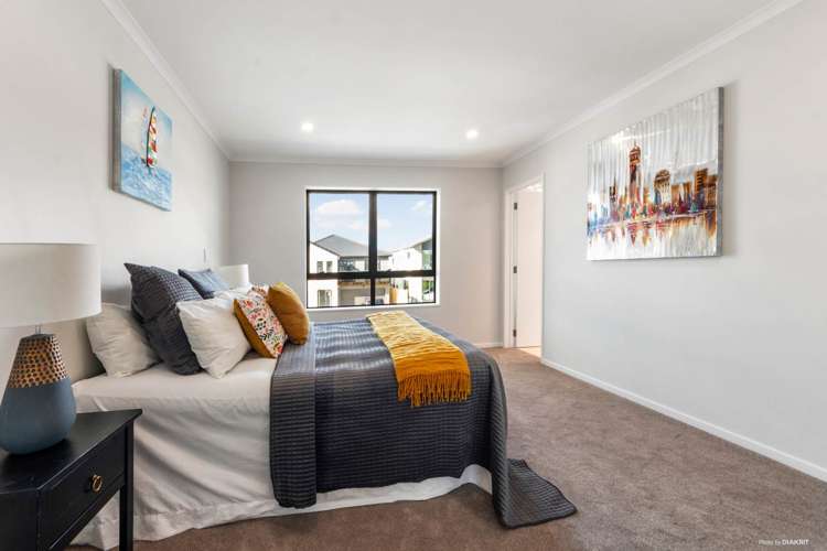 8 Knockanara Drive Flat Bush_11