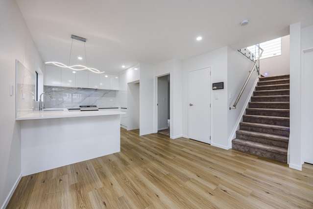 14B Friesian Drive Mangere_3