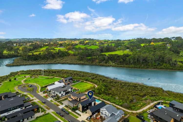 88 Riverhead Point Drive Riverhead_15