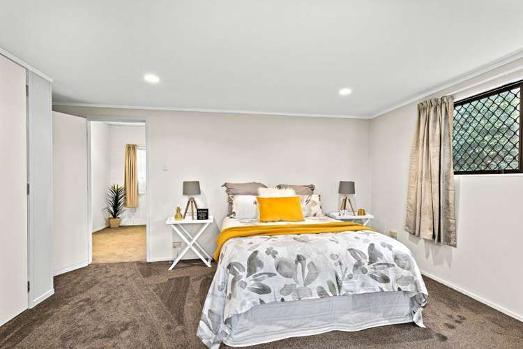 6 Fayette Place Te Atatu South_13