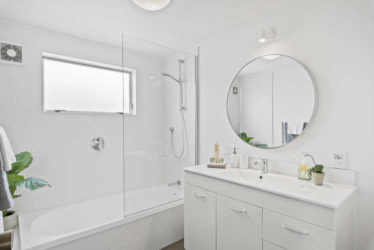 2/10 Pierce Road Milford_12