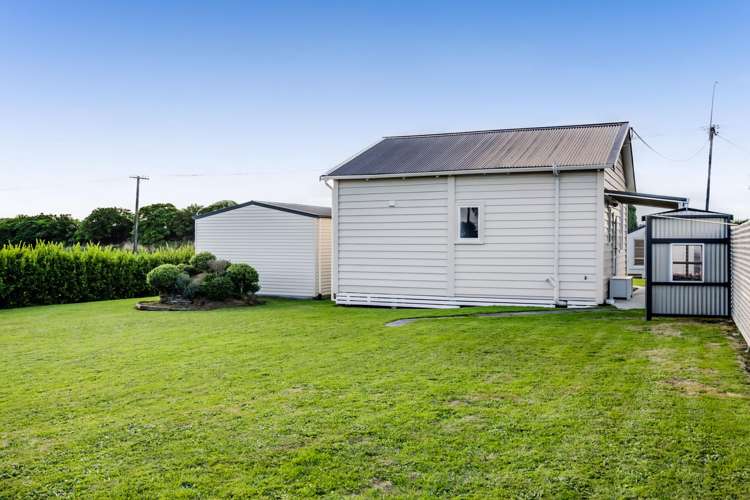 12 Terou Street Manaia_21