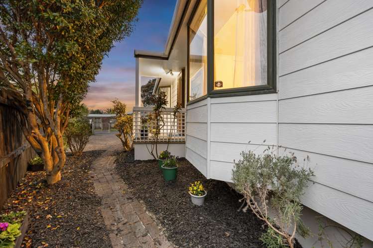 1/63a Colwill Road Massey_23
