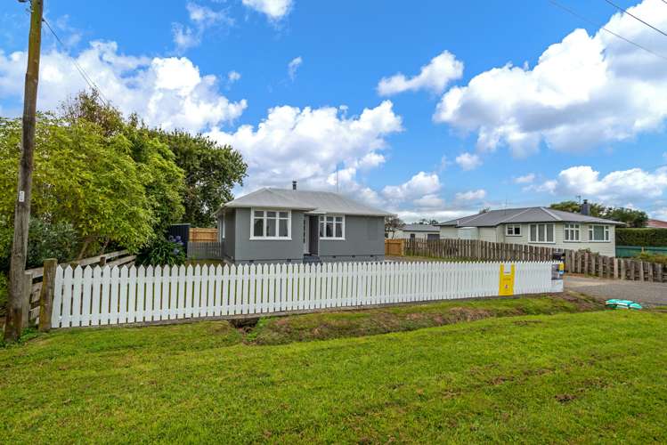 20 Roots Street West Feilding_14