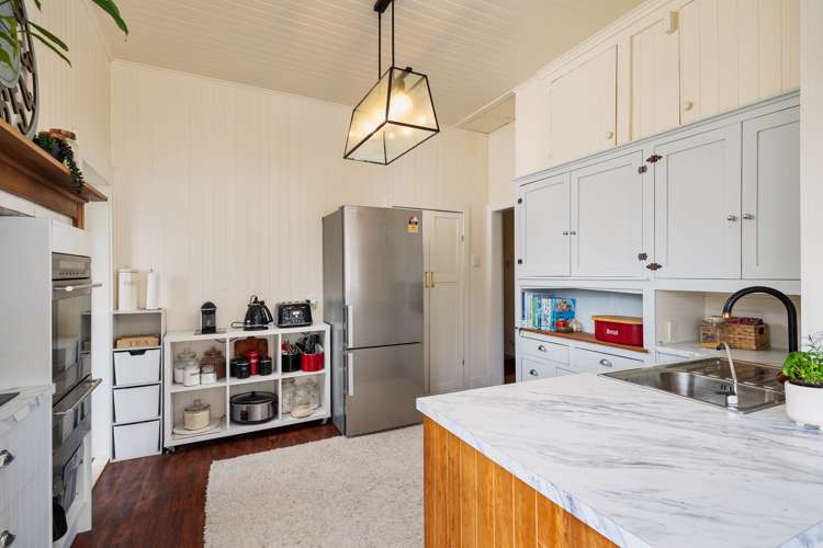 4 Summit Drive Mount Albert_11