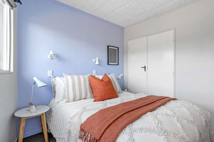 2/9 Lichfield Street Stoke_9