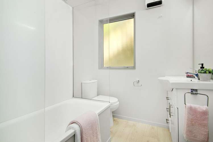 16 Westwood Road Tawa_16