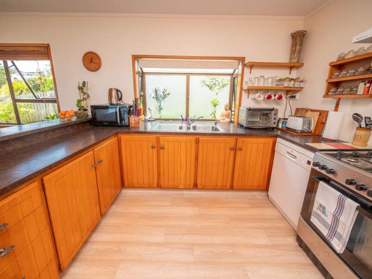 24 Bay View Road Cable Bay_10