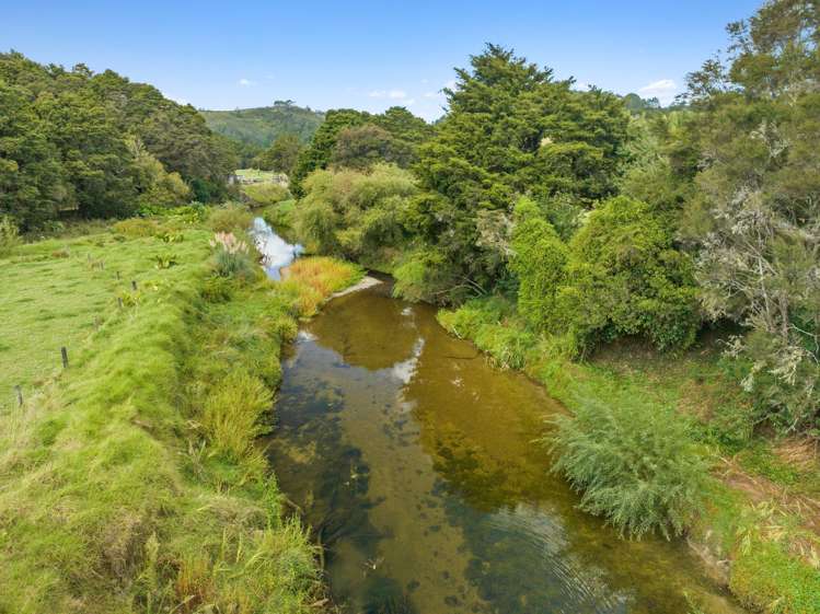 24 Coalhill Lane Kiripaka_37