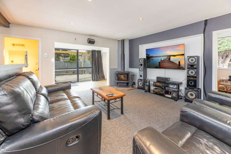 14 Kain Street The Pines Beach_13