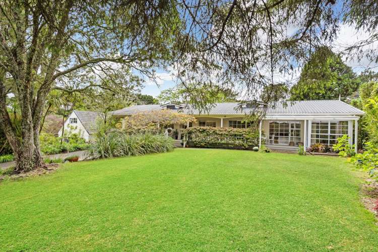 6 Greenwoods Close Titirangi_0