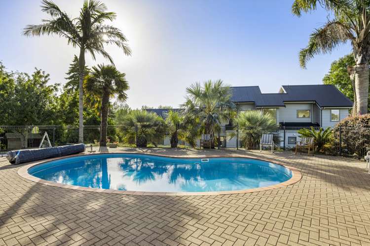 831 Runciman Road Runciman_42