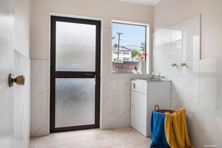 22a Seaview Terrace Mount Albert_14