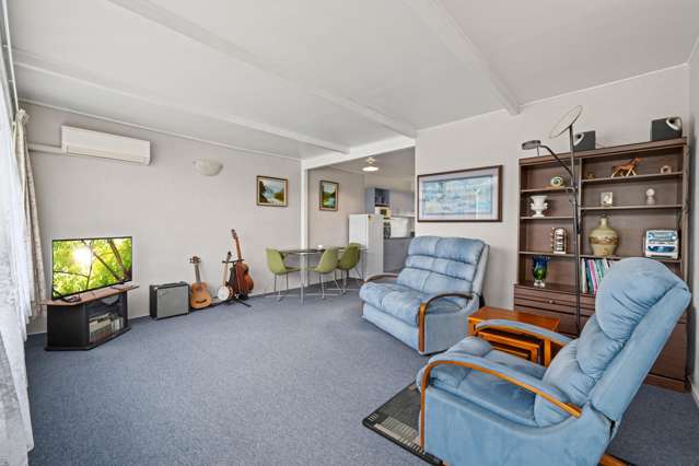 2/8 Purser Crescent Witherlea_3