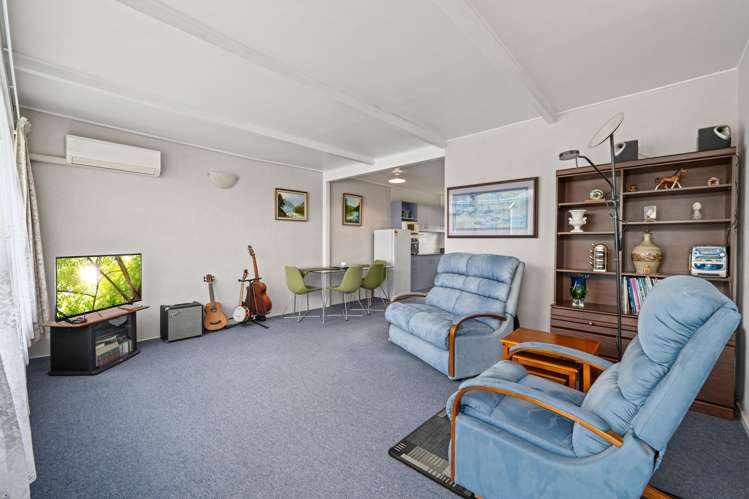 2/8 Purser Crescent Witherlea_2