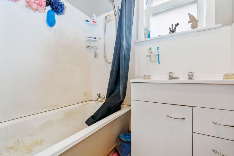 5a Tui Road Western Heights_9