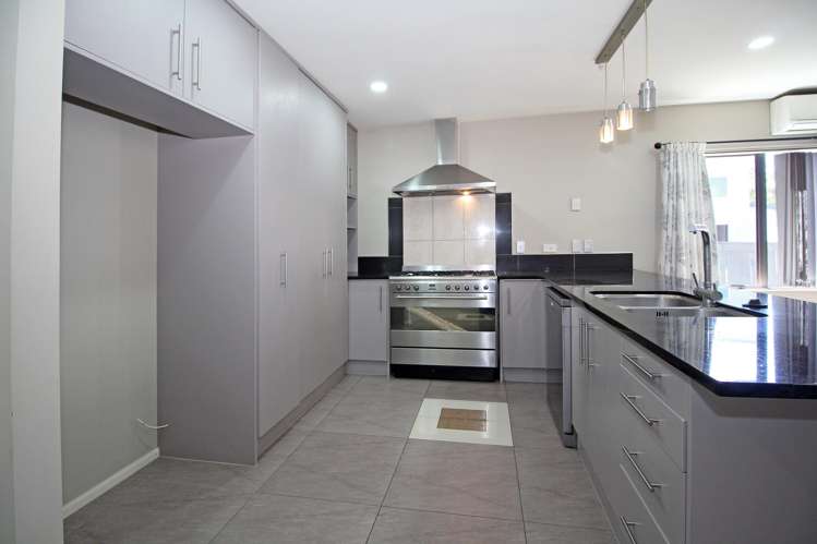 28 Malahide Drive Flat Bush_7