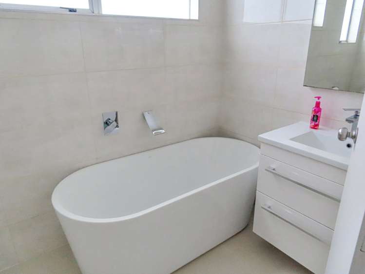 42 Outram Grove Kelson_9