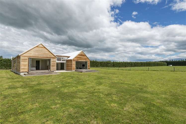 31 Riverside Road Okuku_13