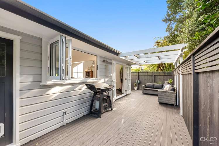 34 Sunshine Crescent Kelson_17