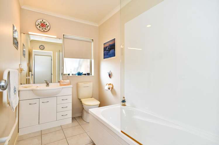 46 Blackwood Drive Wattle Downs_7